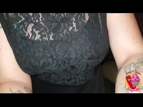 ❤️ سلٹی سوتیلی بہن اسے ایک بلو جاب اور ہسپانوی دیتی ہے۔ ☑ سیکس ❌️